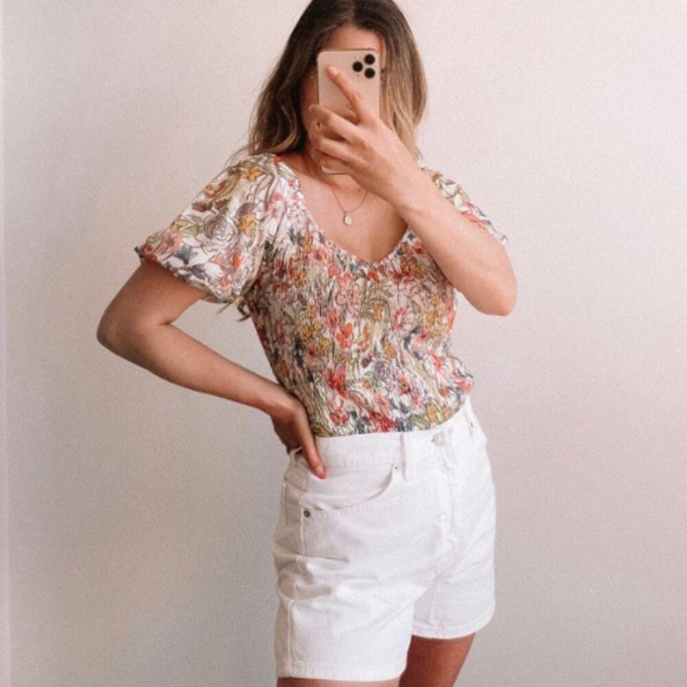 Anthropologie Smocked Floral Puff Sleeve Top Multicolor Size L Stretchy Summer B - Picture 3 of 13